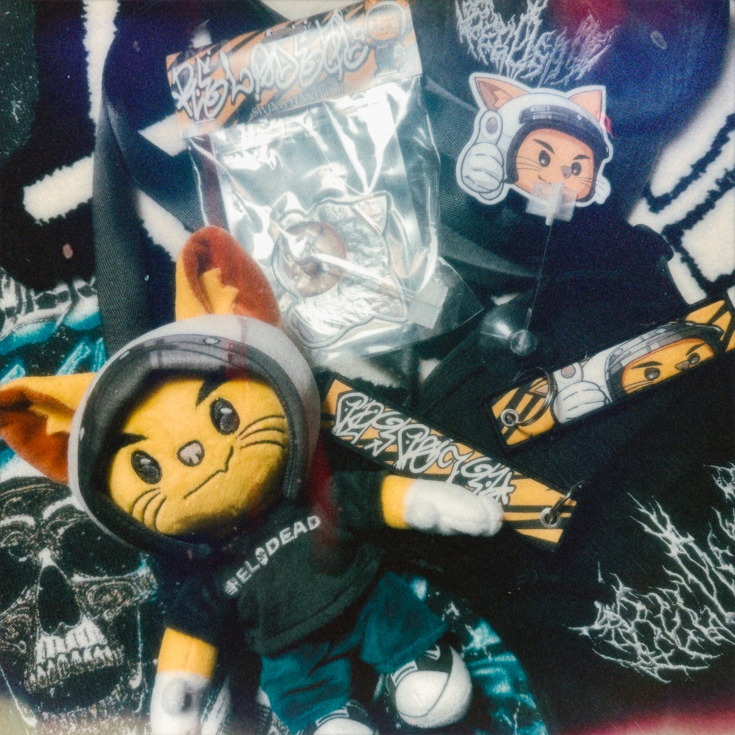 STYLE CHECK CAT PLUSHY