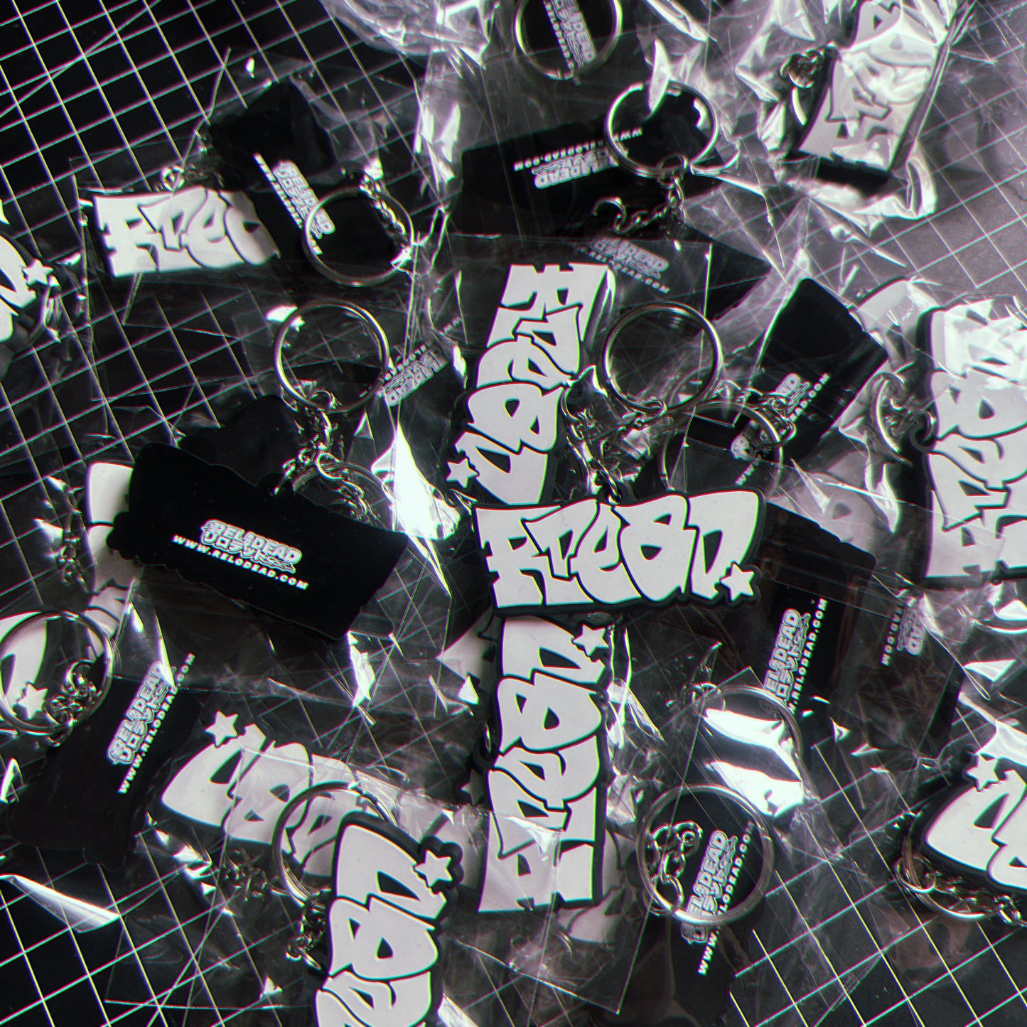 "RDEAD⭐" WHITE Keychain
