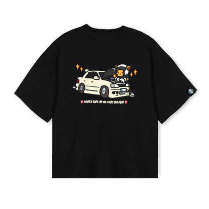 "NEVER GIVE UP" OVERSIZED T-SHIRT